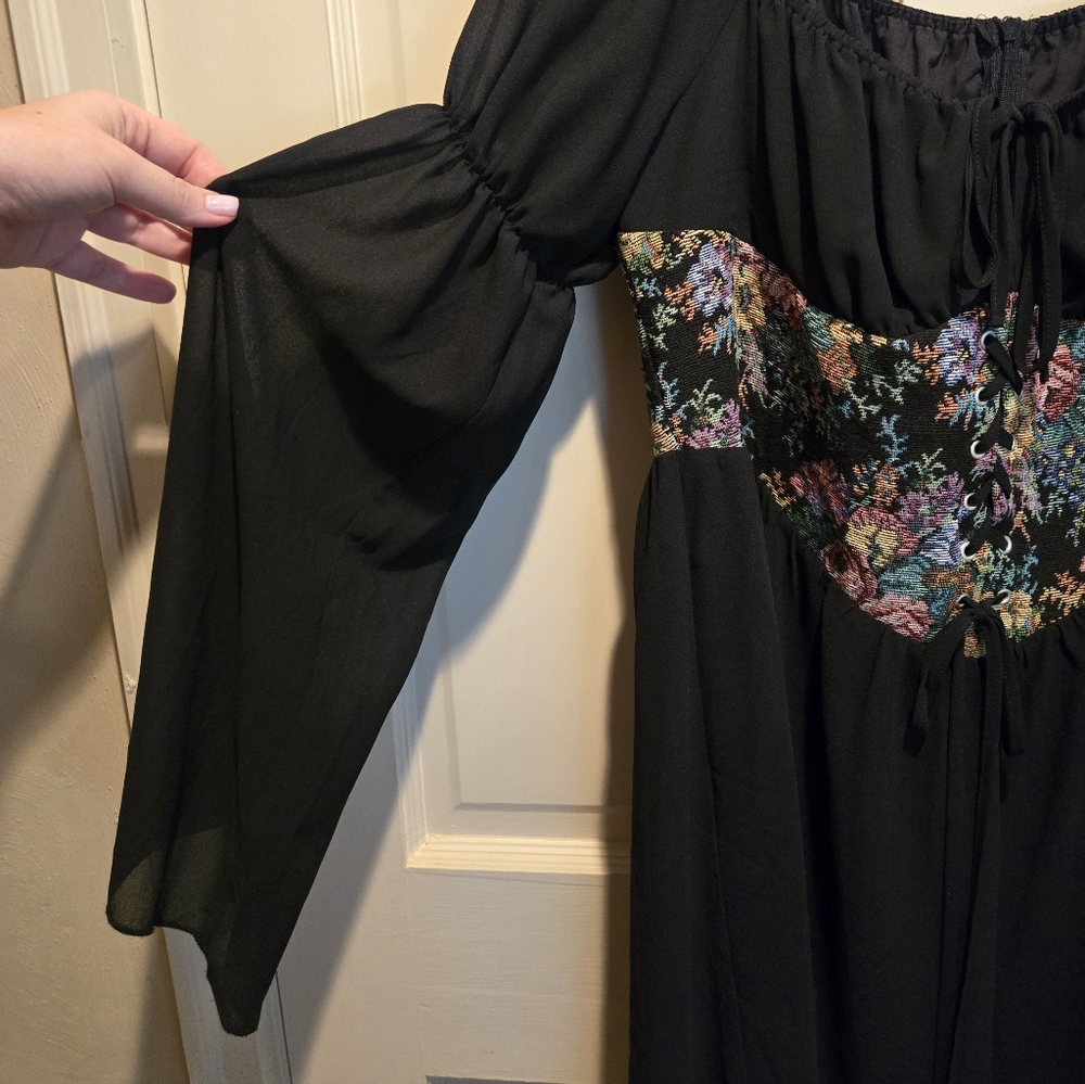 Floral Embroidered Black Dress - Picture 4 of 6